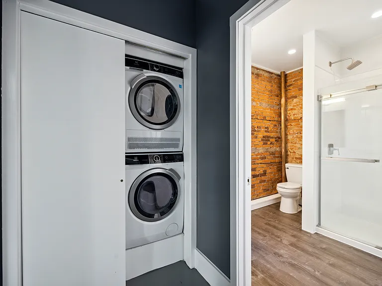 77 W Ashland St #5 — Photo 6