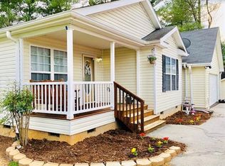 222 Windsor Ct, Hendersonville, NC 28791