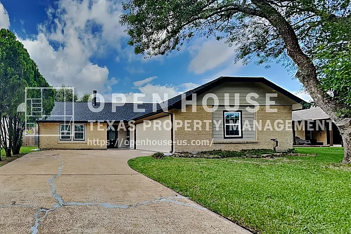 3 bed, 2.0 bath, 1748 sqft, $1,900 — Photo 1