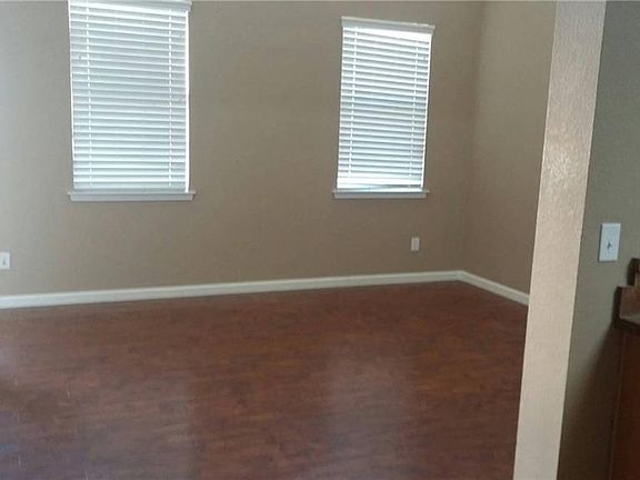 2nd image of 4805 Heather Glen Trl