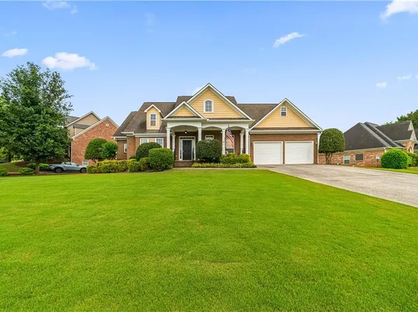 86 Colonial Cir NW, Cartersville, GA 30120