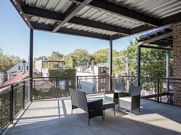 3rd image of 2666 N Halsted St #203