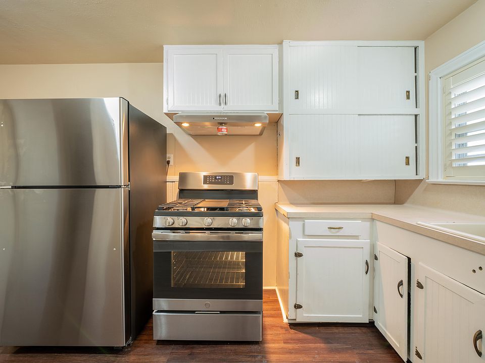 1st image of 107 Harvey Ave #13066458
