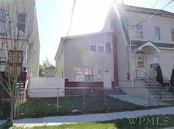 2nd image of 2228 Hermany Ave