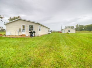 5594 S Corey Rd, Perry, MI 48872