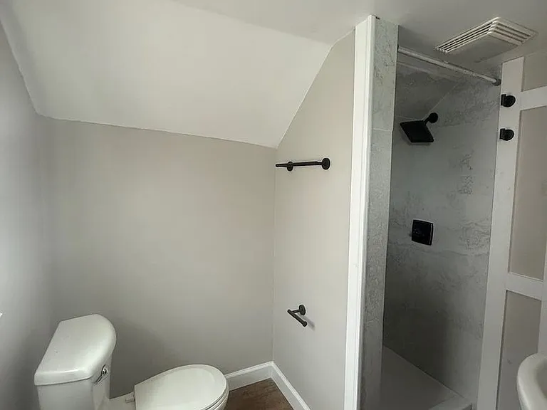 80-82 North 5th Avenue — Photo 14