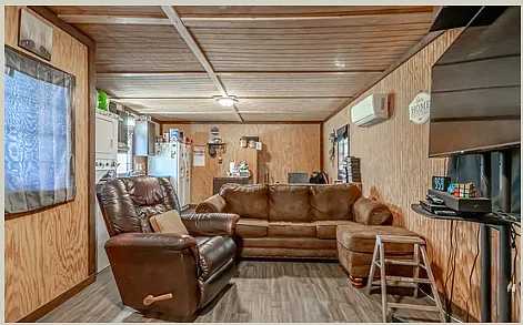 1042 Private Road 36 Gln — Photo 3
