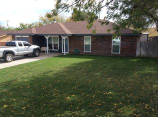 901 Park Ln, Canadian, TX 79014