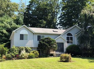 9 Lauren Rd, Palisades, NY 10964