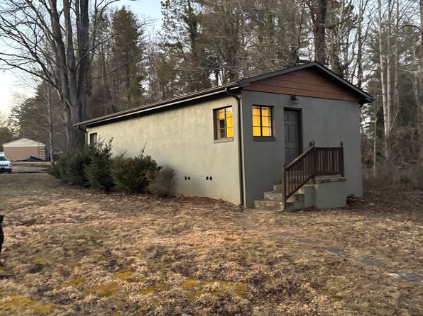 5870 Benfields Landing Rd #B