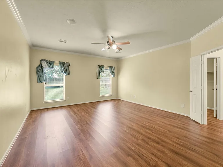 2414 Falcon Knoll Ln — Photo 27