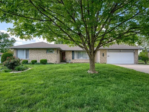 704 N Apache Dr, Independence, MO 64056