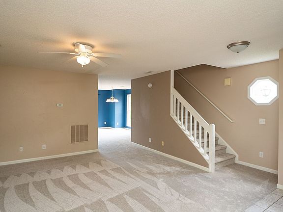2nd image of 2345 Avalon Woods Dr