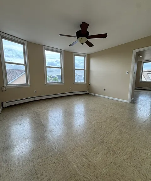 307 Chestnut St #3 — Photo 4