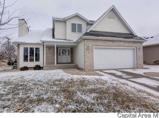 3504 Saint Annes Dr, Springfield, IL 62712