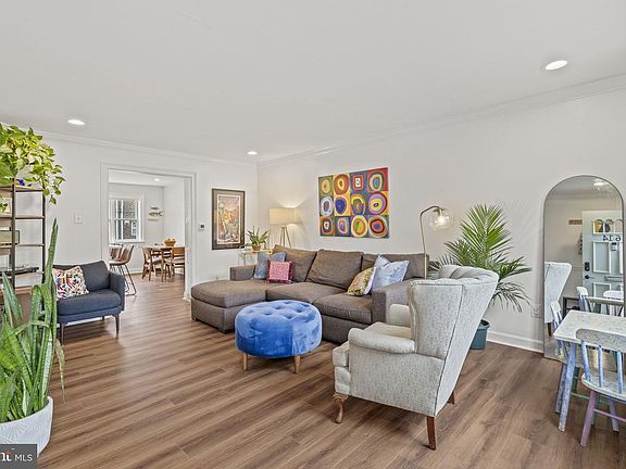 3rd image of 3614 Gypsy Ln