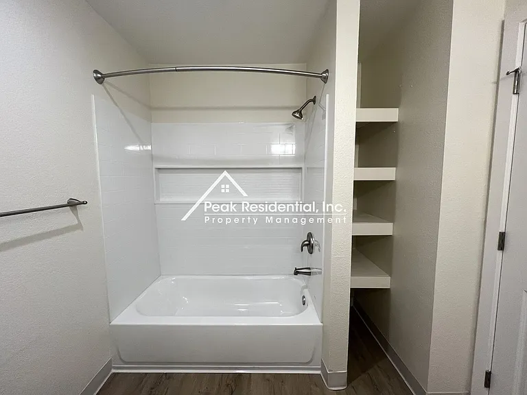 Gardenside Apartments — Photo 56