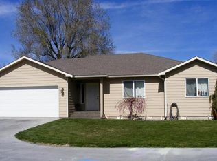 1302 S 38th Ave, Yakima, WA 98902