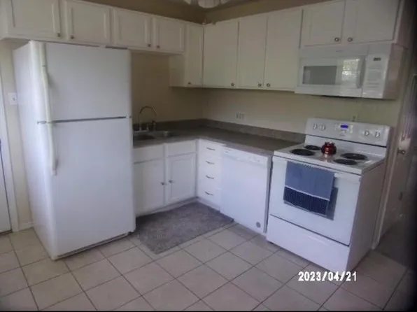 908 NW 58th St, Lawton, OK 73505