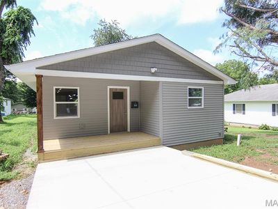 320 E Davidson Ave, Chaffee, MO, 63740