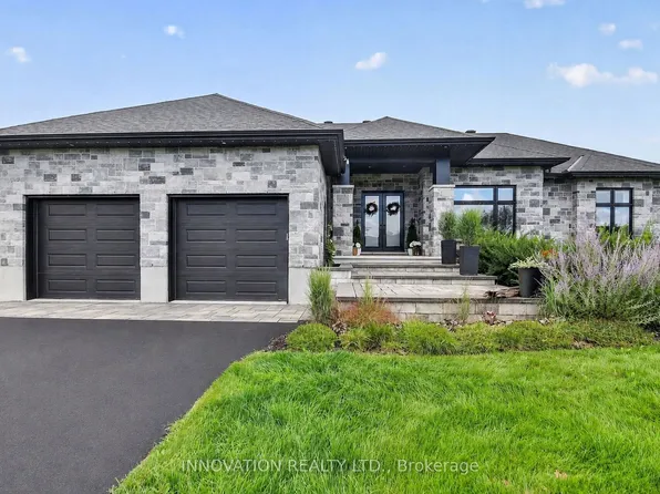 1810 Cedarlakes Way, Ottawa, ON K4P 0E3