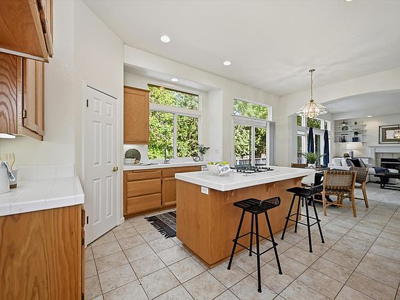 2nd image of 366 Breeden Street