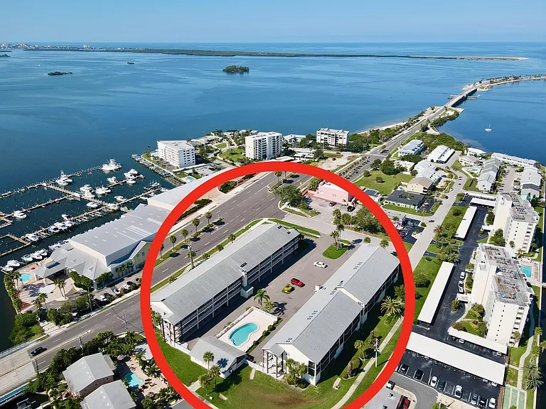 340 Causeway Blvd #202 — Photo 2