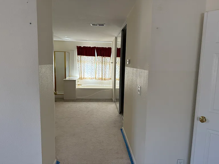 5049 Pine Lake Ct — Photo 11