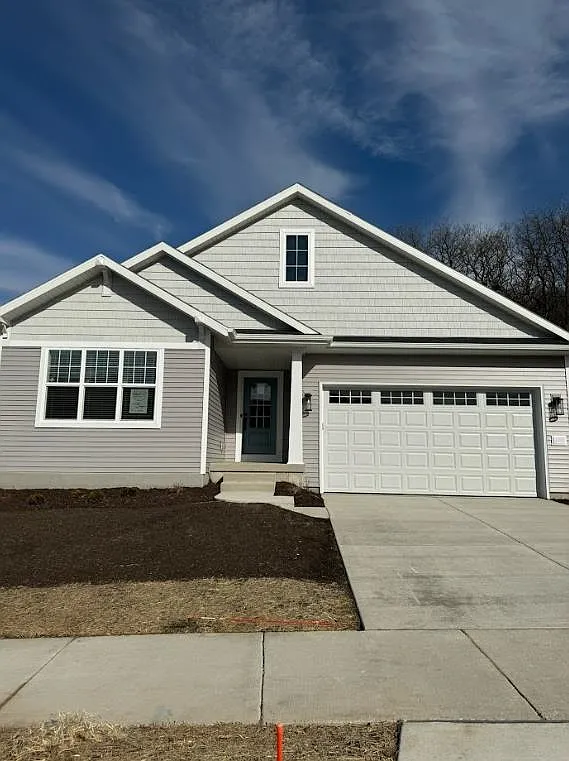 3 bed, 2.0 bath, 1412 sqft, $3,025 — Photo 1
