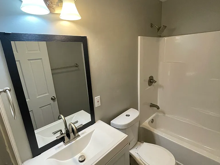 406 NE Grand Ave — Photo 7