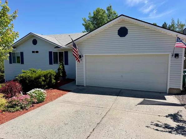 315 Quail Run Dr, Moscow, ID 83843