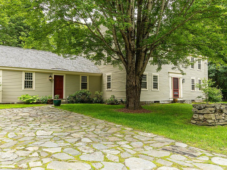 1st image of 372 Hill Road