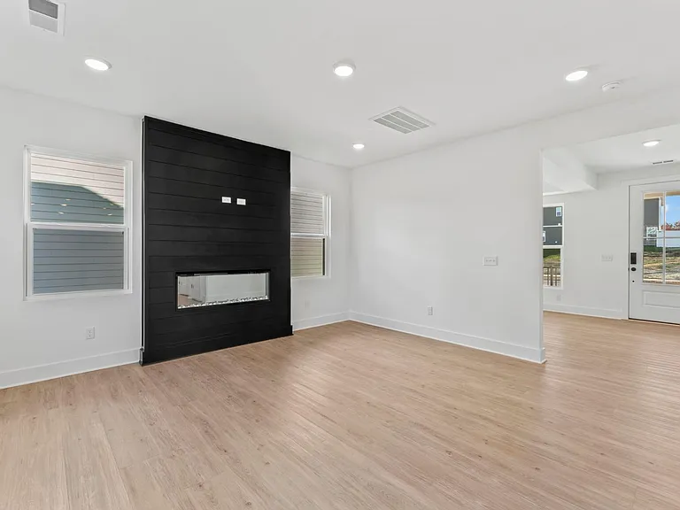 141 Rose Hannah Dr — Photo 12
