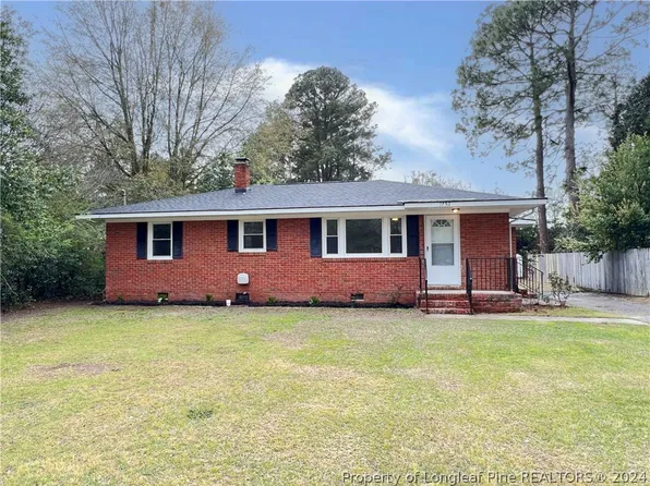 1752 Wayne Ln, Fayetteville, NC 28304