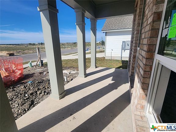 5th image of 922 Jamesparker Cir