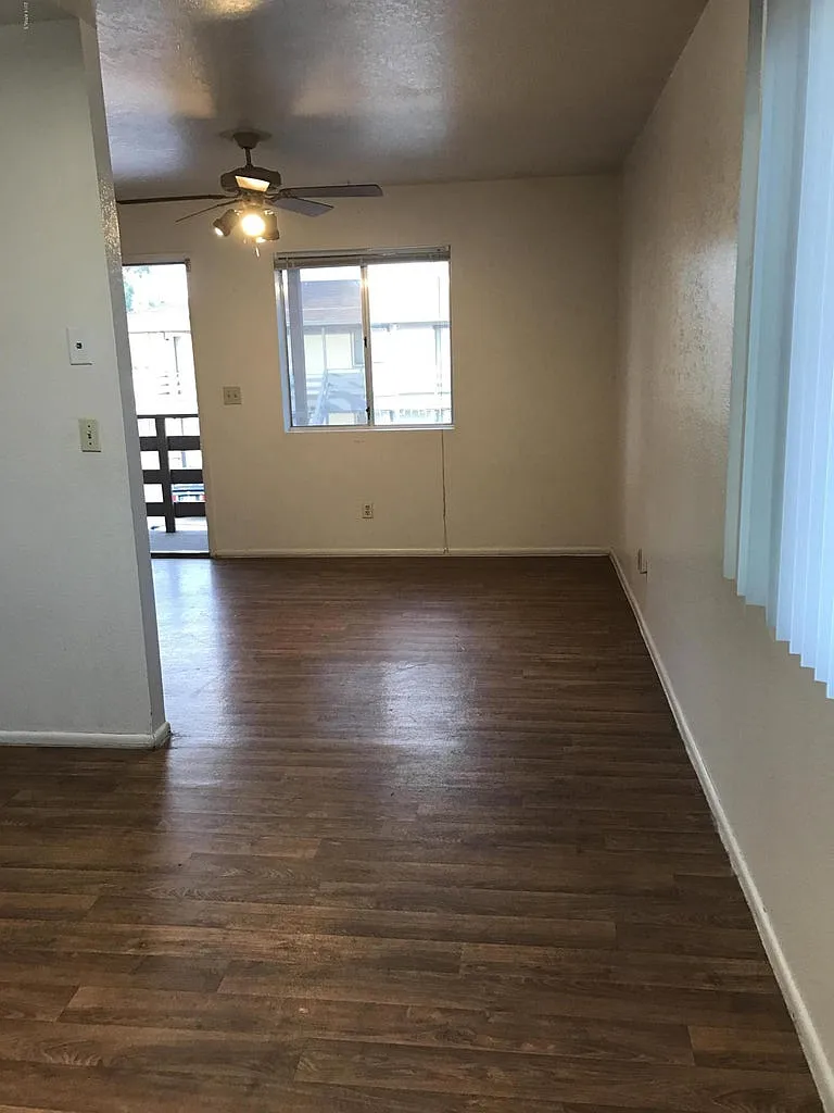 2055 N Winterhaven — Photo 3