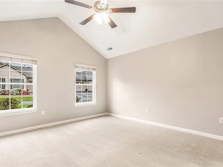 1024 Wealdstone Rd — Photo 15