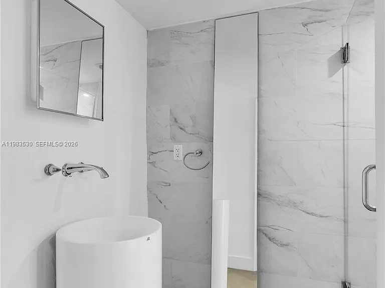 5701 Biscayne Blvd #Penthouse 9 — Photo 34