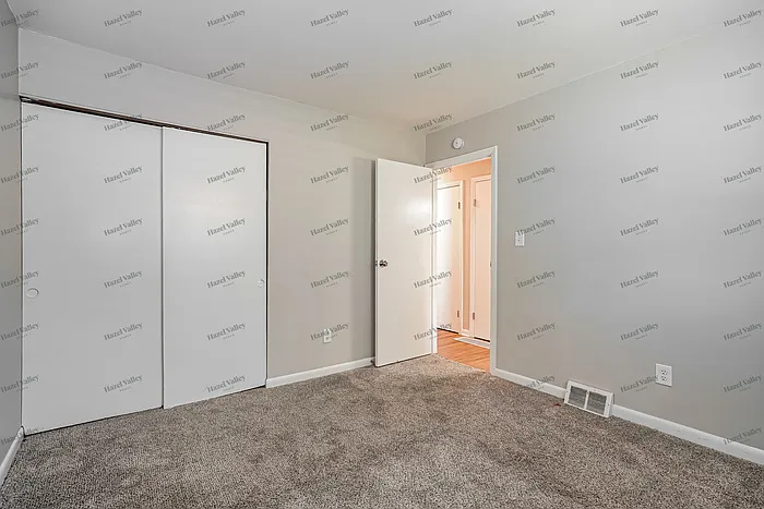3165 Hillgate Rd — Photo 12