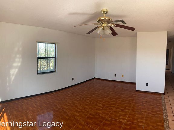 3rd image of 1751 E Organ Ave