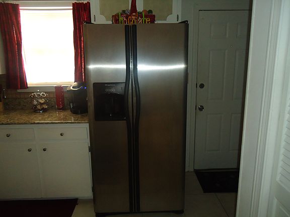 STAINLESS STEAL FRIG