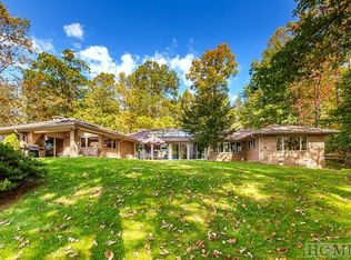 2978 W Club Blvd, Lake Toxaway, NC 28747