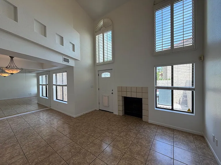 7835 E Glenrosa Ave #2 — Photo 7