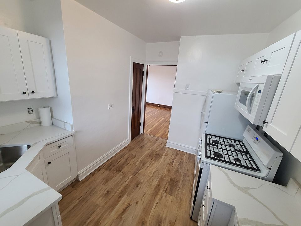 1st image of 1113 S Oak Park Ave APT 3N