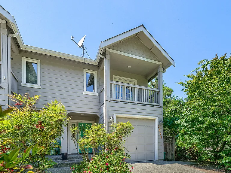 3801 22nd Ave SW — Photo 2