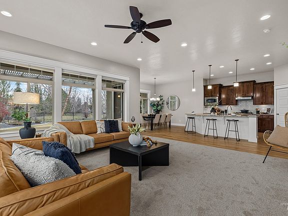 2nd image of 3995 W Greenspire Dr