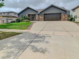 1905 Tyrol Ter, Mount Horeb, WI 53572