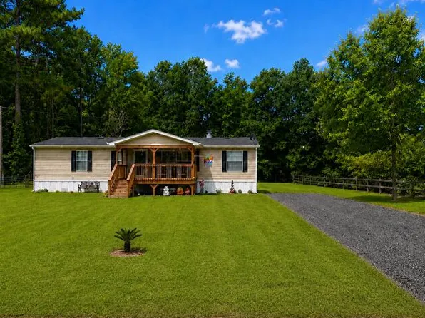 1086 Landing Rd, Manning, SC 29102