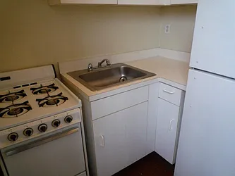 Rented by DSA Realty Midtown West