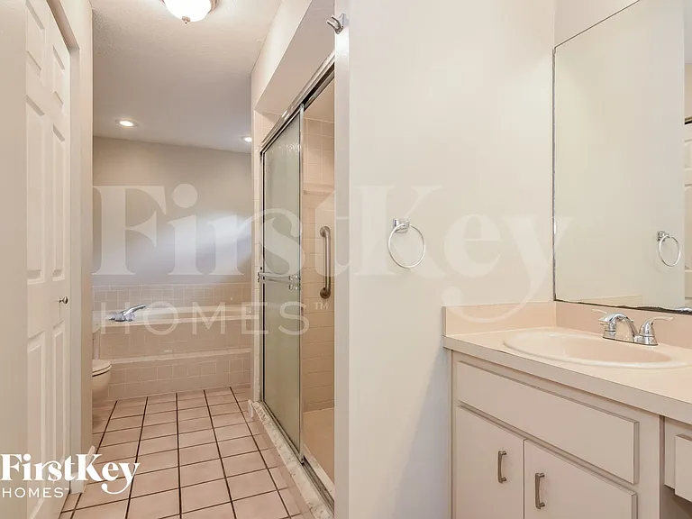 3818 Forest Park Pl — Photo 10